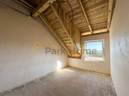Piętrowy bliźniak 114m2 przy lesie Piotrkówko
