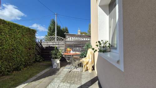 3 POKOJOWE MIESZKANIA, A PRYWATNOŚĆ DOMKU