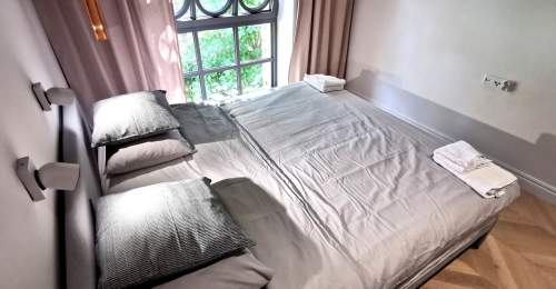 apartament z ogrodem w centrum miasta