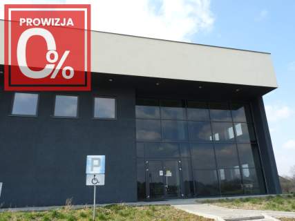 Nowoczesna hala z biurowcem w Zakliczynie