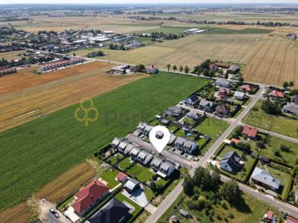 Piękny, zadbany bliźniak z garażem i zielenią