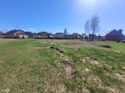 Duża, urokliwa działka budowlana 22 km od Kielc.