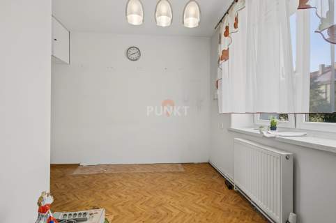    Huta Stara B   Niski czynsz   2 przestronne pokoje   