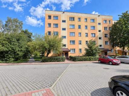 Północ 2 pokoje duży balkon do remontu