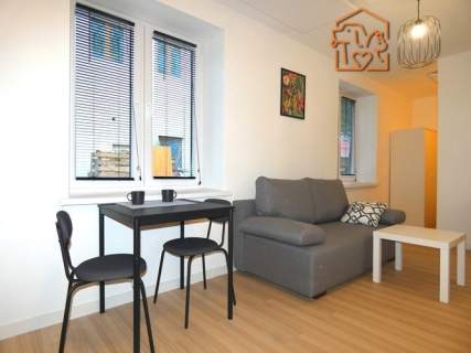 Kawalerka obok Agory, pet friendly, Powst.Warsz.38