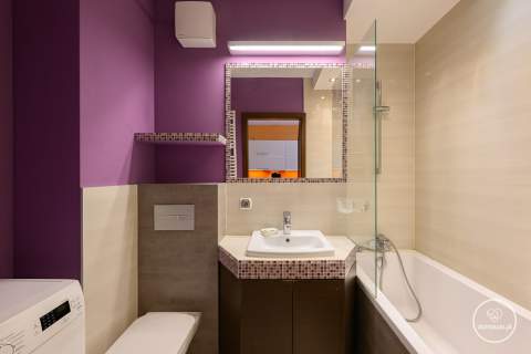 PRAGA 28m2 2014r. METRO TARAS 6m2