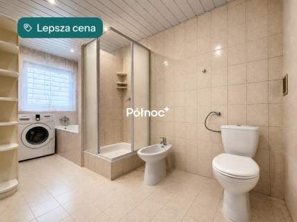 Dom z pompą ciepła i dużą działką
