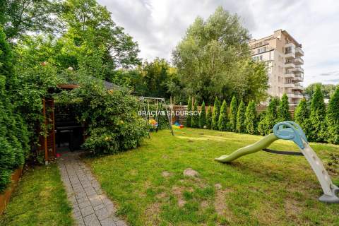 100 m OGRODU DO WYŁĄCZNEGO KORZYSTANIA 3 POKOJE