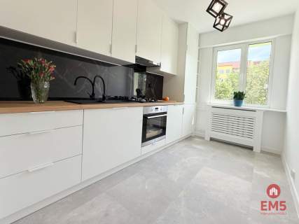 Idealne 2 pokoje 1 piętro 51m2
