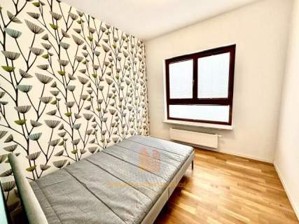 Apartament, 2 pokoje z garażem i komórką W CENIE
