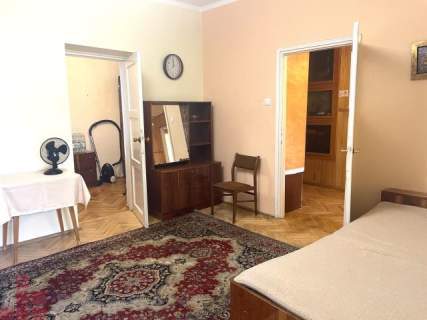 3 pokoje,80 m2-obok Galerii Kazimierz, garaż