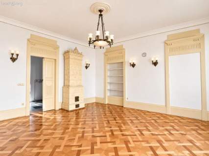 176 m2 Odrestaurowana kamienica Centrum Krakowa