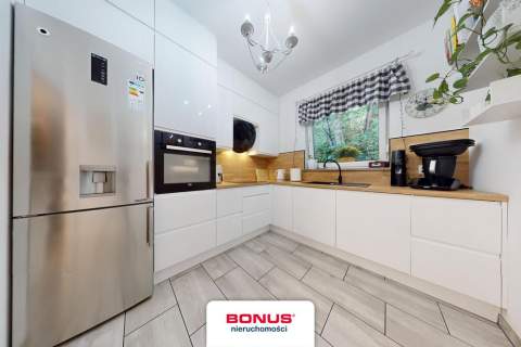 Apartament z ogródkiem i parkingiem os. Poziomkowe