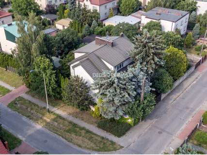 Dom 391 m2 Nowe Włochy 7 pok Działka 621 m