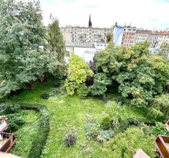 Orzeszkowej/60 mkw.,/balkon/ m. miejskie/piwnica