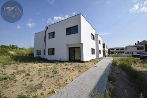 Dom W Cenie Mieszkania / 98,19m2 /2 m. parkingowe