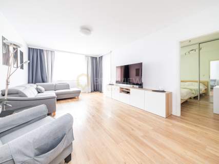 4 pokoje 93,5 m 2 miejsca w garażu Bemowo