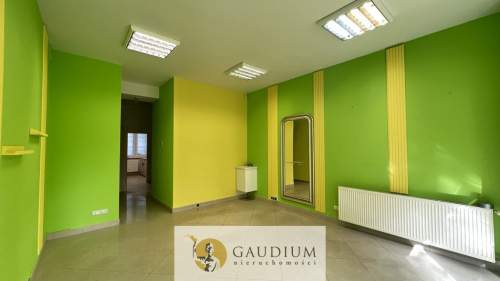 Lokal w centrum Gdyni z witryną