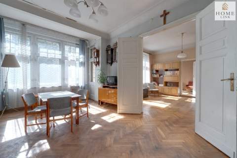 Piano Nobile z 1905 r. przy Starym Mieście 105 m