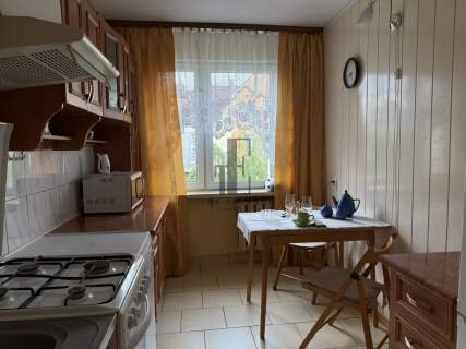 4 pokoje z balkonem i dużą piwnicą murowany garaż