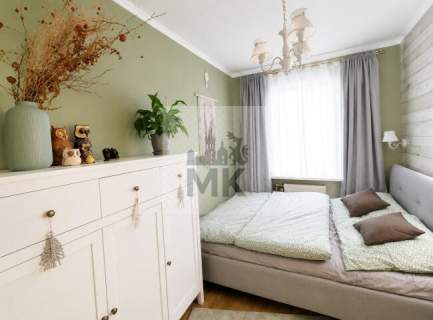 4 pokoje, kuchnia, loggia, 77m2 Kurdwanów