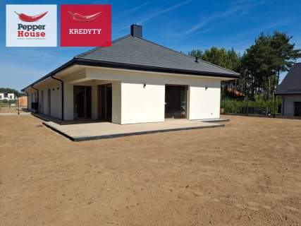 Dom praterowy garaż na dwa samochody strych 30m2