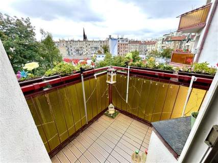 Orzeszkowej/60 mkw.,/balkon/ m. miejskie/piwnica