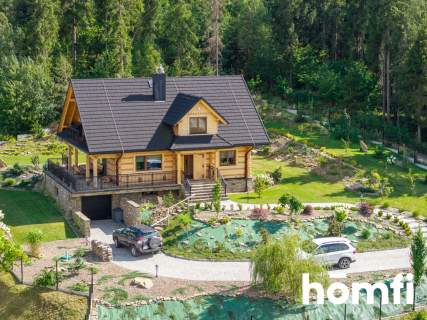 Góralska willa z bali z widokiem