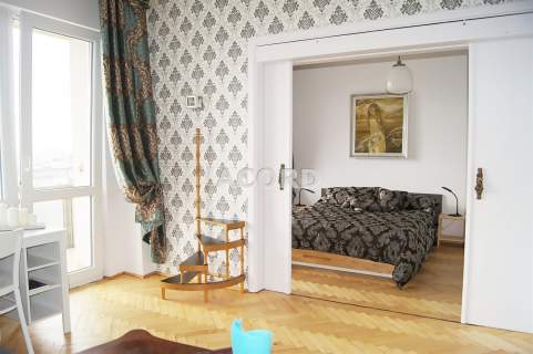 Śródmieście urokliwe 65 mkw dwa balkony