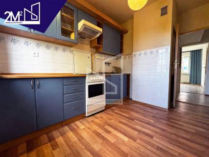 49,9 m 3 pokoje 2. piętro balkon piwnica