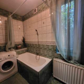 Dom   siedlisko 30 arów z budynkami gospodarczymi