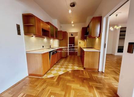 Okazały Apartament, Idealny Dla Rodziny lub NA BIU