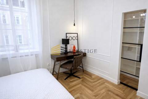 Apartament przy Rynku Nowego Miasta wynajme