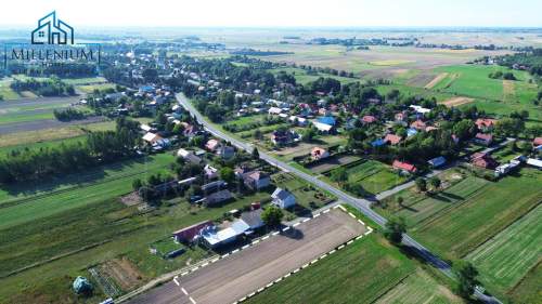 DZIAŁKA 33,6 AR W TRAKCIE PODZIAŁU WZ NA 2 DOMY