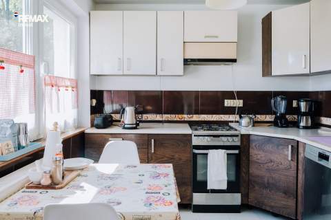Urokliwy dom w Łazach 75m2 strych do adaptacji