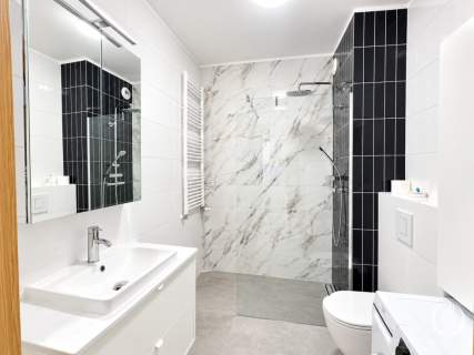 Nowe 2 pokoje 43 m Balkon Livin   Praga