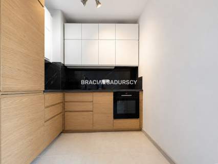Nowe 2 pokoje po remoncie 35 m Balkon