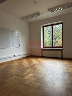 Nieruchomość komercyjna do wynajęcia, 320 m2, Warszawa