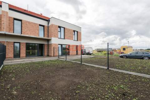 4 pokoje 109,78 m2 Ogród Garaż