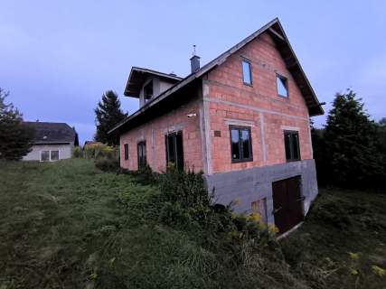 Wyjątkowe siedlisko 1,2 ha, 2 domy, ogromny potencjał.