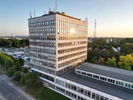 MAGAZYN 1700 m2 Z RAMPĄ TEOFILÓW