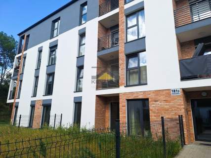 Duża kawalerka z miejscem postojowym