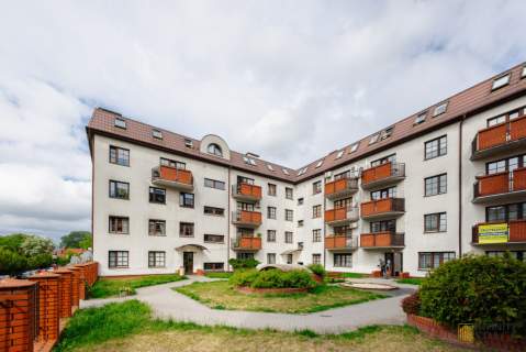 Dwupoziomowe 100m2 Sauna Kominek Garaż