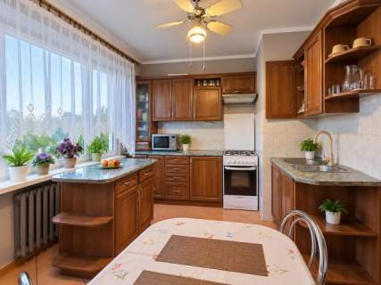 Wrzosowiak 2 pokoje duży balkon do odświeżenia