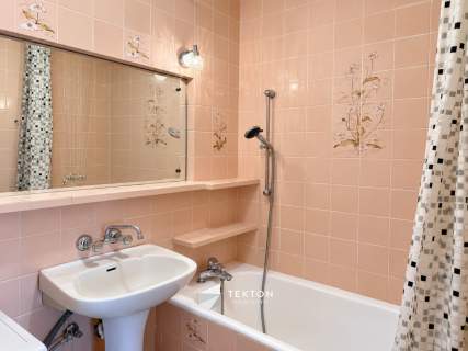 42,3 m 2 pokoje Balkon Blisko SKM