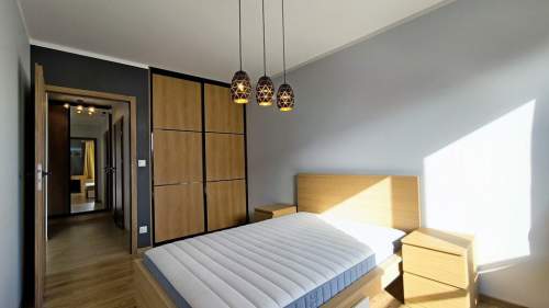 2 pokoje z balkonem i garażem, Banacha 47