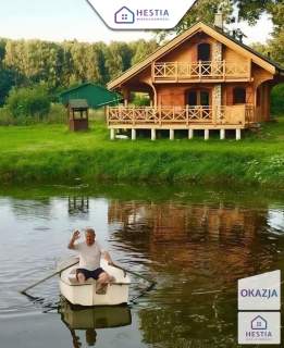 Siedlisko z domem z bali i własnym stawem