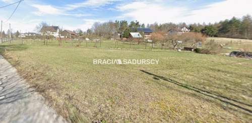 Atrakcyjna działka w Krakowie w spokojnej okolicy