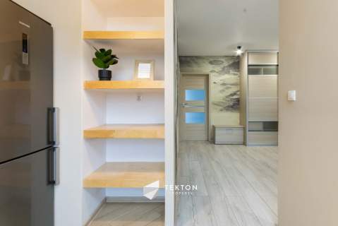 Duże 2 pokoje 56 m balkon piwnica Zakrzów