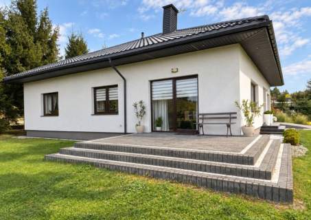Parterowy dom z ogrodem 1 km od Kozienic bez prowizji